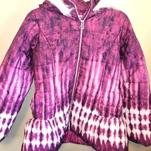 Amy Byer Mid Length puffer jacket purple tie dye white faux fur Trimmed hood L